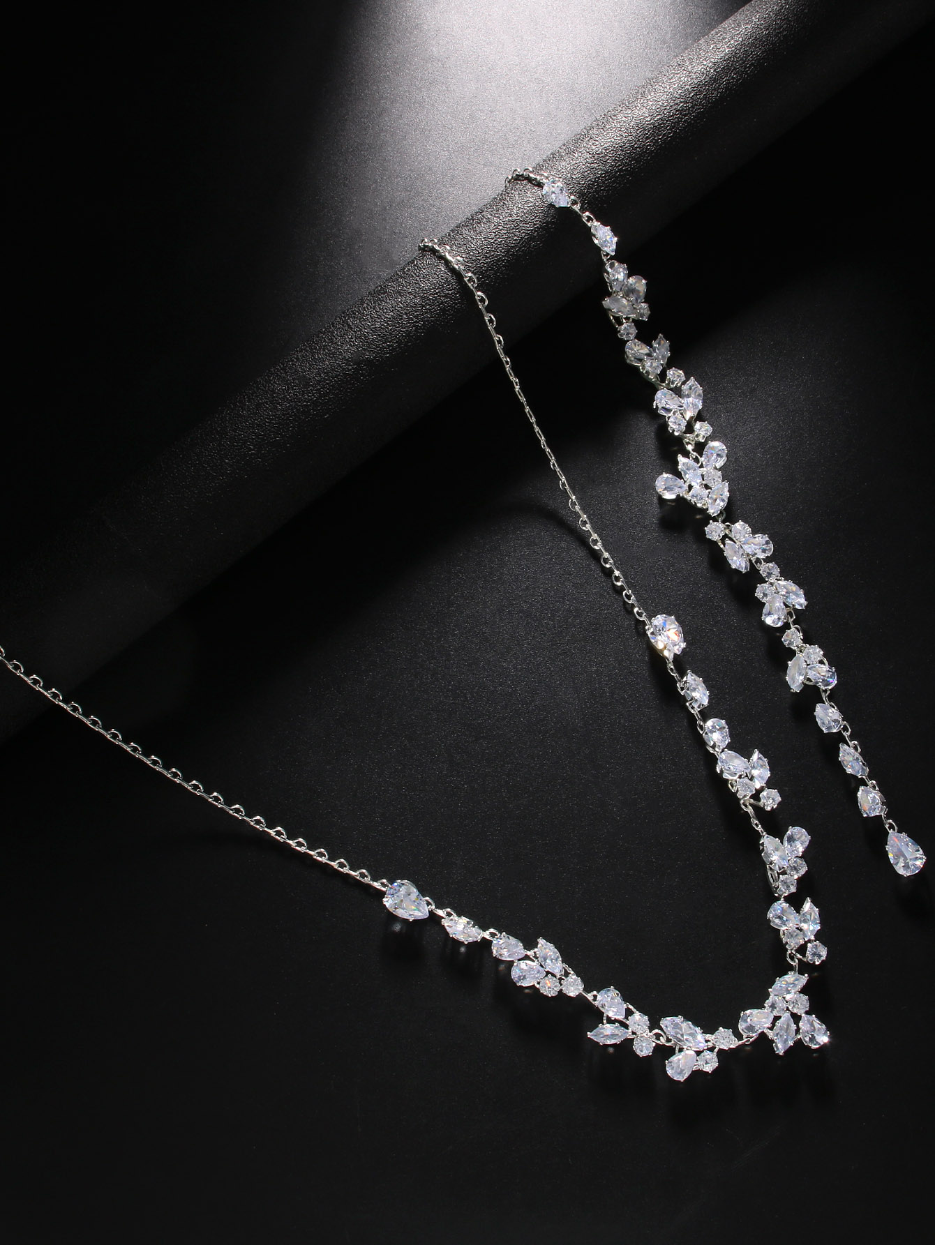 Crystal Leaf Backdrop Necklace - Body Jewelry Rhinestone ulasan dan harga